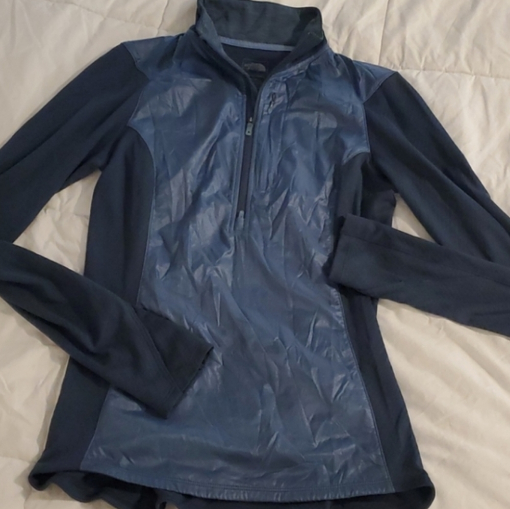 2for30✨ LN North Face lightweight half zip pullover xs